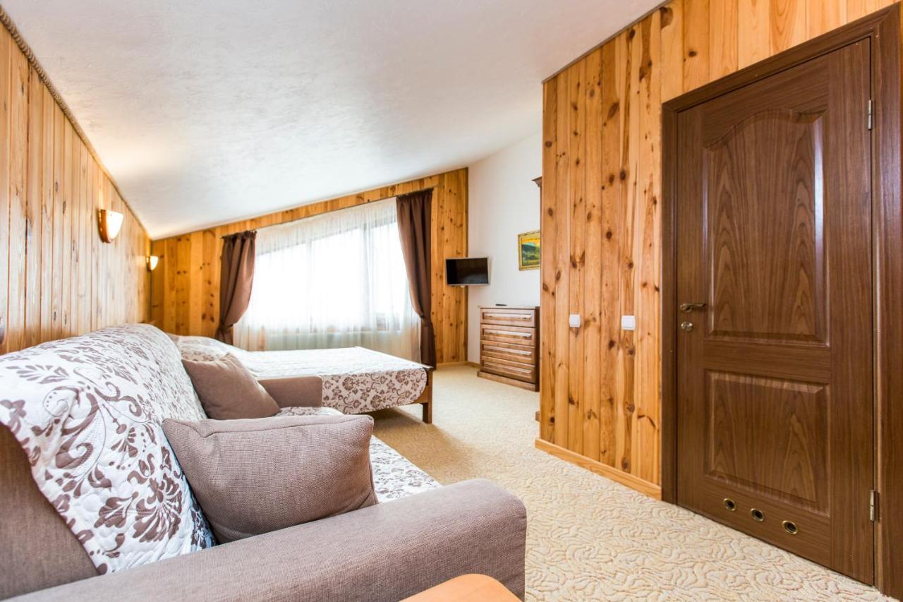 Atava Family House